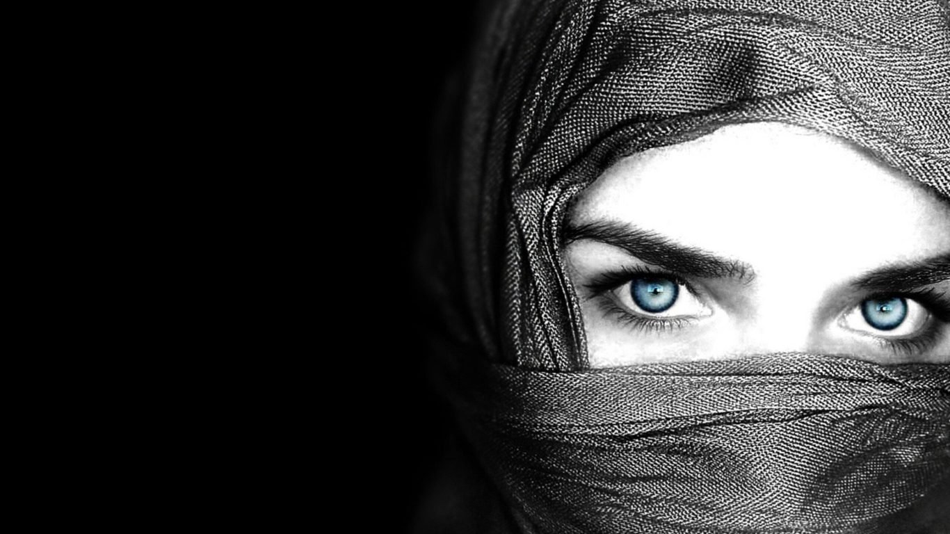 beautiful-blue-eyes-hd-dark-wallpaper_5120x3200[1]