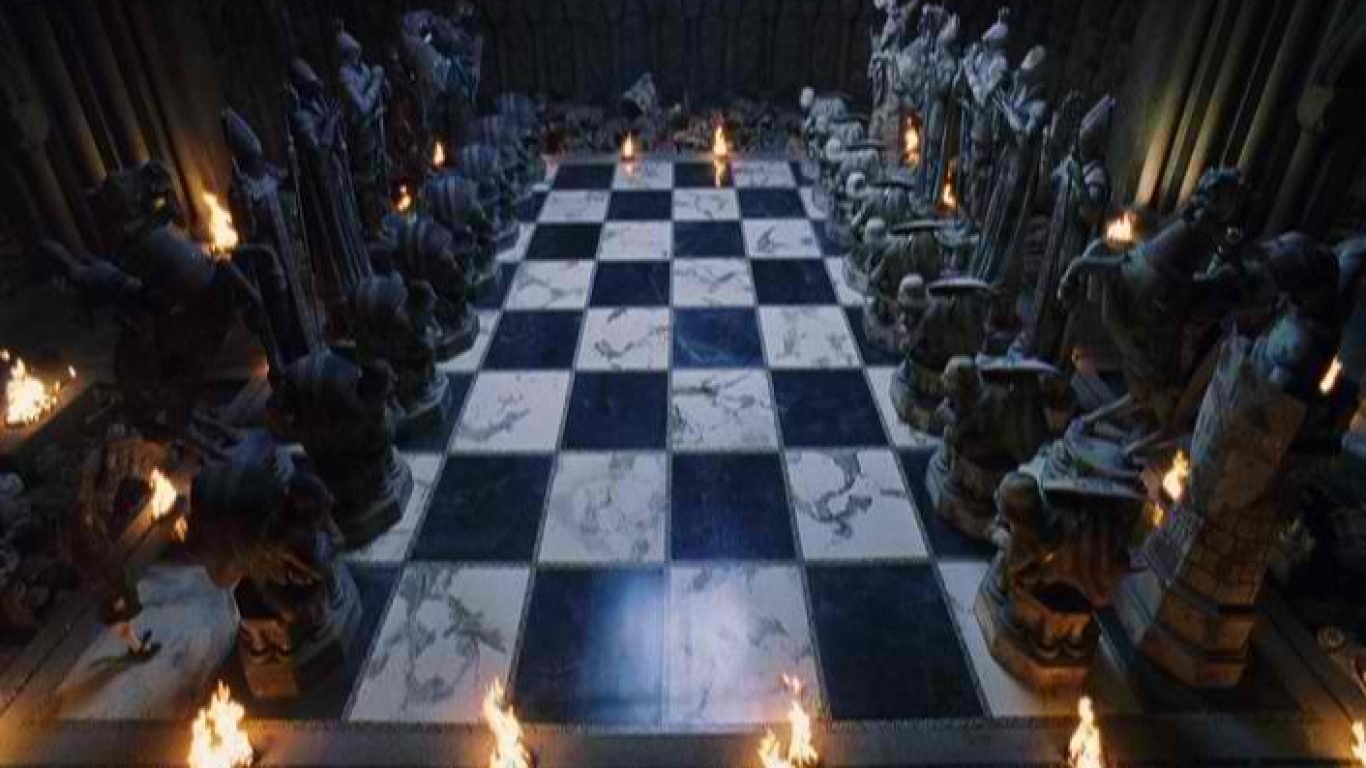 real-man-sized-harry-potter-chess-set1